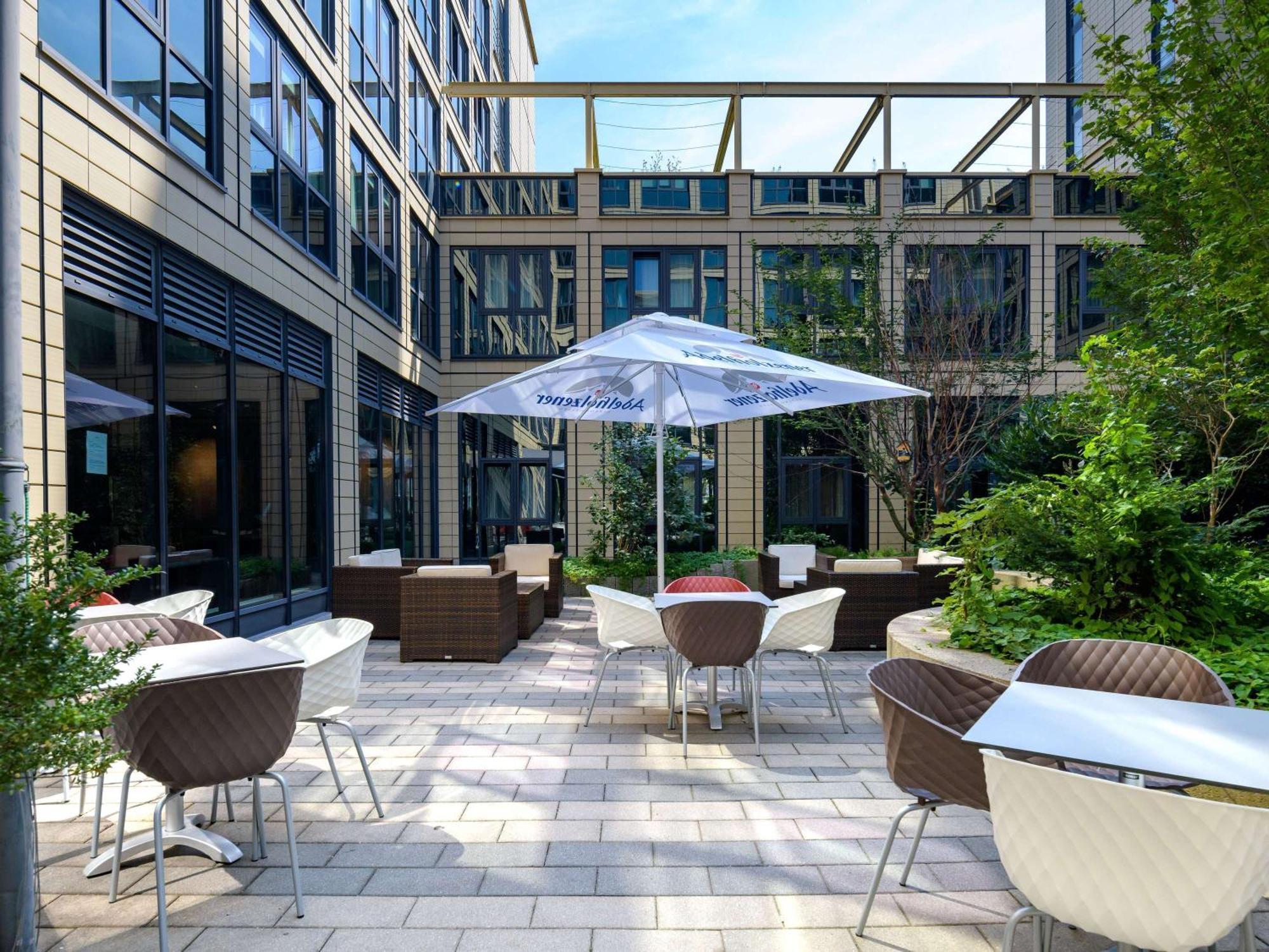 Novotel Suites Muenchen Parkstadt Schwabing Exteriör bild