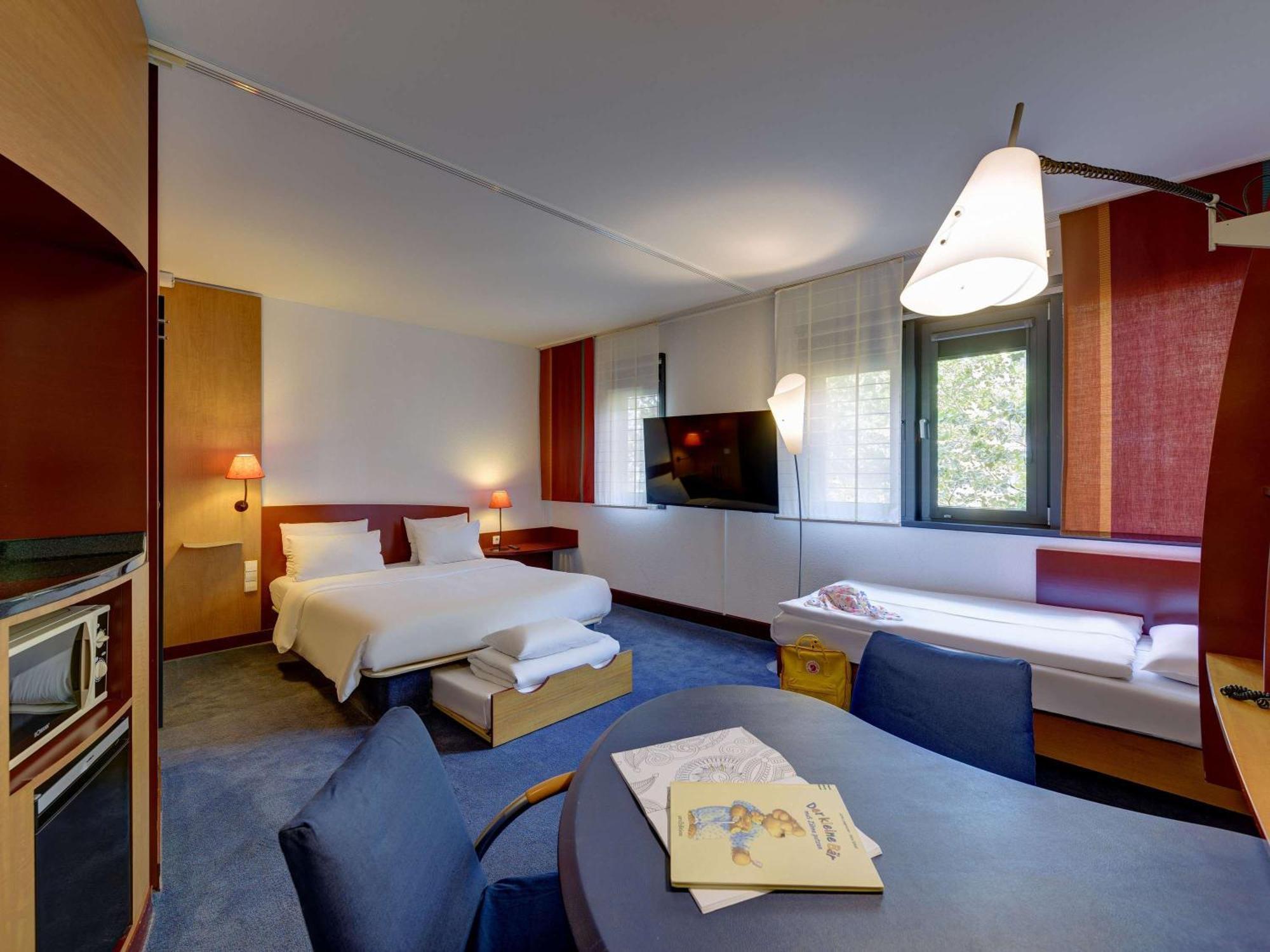 Novotel Suites Muenchen Parkstadt Schwabing Exteriör bild